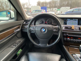 BMW 7 Series foto 11