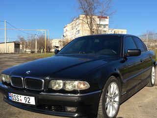 BMW 7 Series foto 5