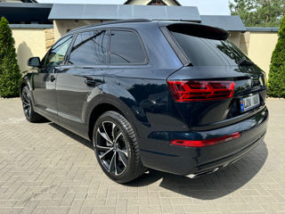 Audi Q7 фото 5