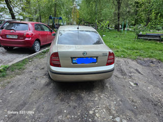 Skoda Superb foto 4