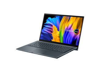 ASUS Zenbook Pro 15 foto 2