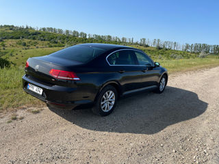 Volkswagen Passat foto 3