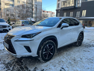 Lexus NX Series foto 1