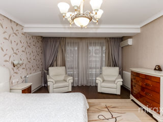 Apartament cu 4 camere, 140 m², Centru, Chișinău foto 1