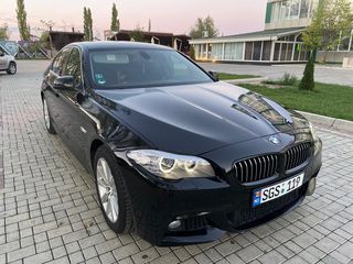 BMW 5 Series foto 2