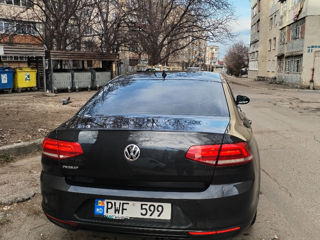 Volkswagen Passat foto 4