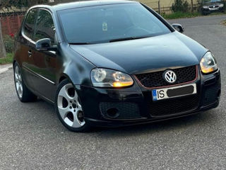 Volkswagen Golf foto 1