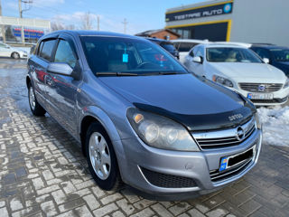 Opel Astra foto 1