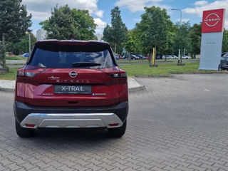 Nissan X-Trail foto 2