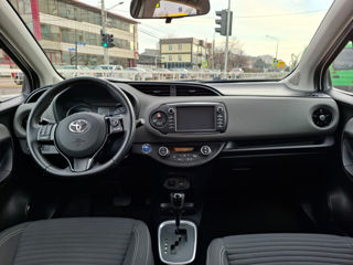 Toyota Yaris foto 9