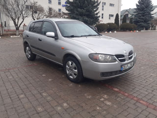 Nissan Almera foto 7