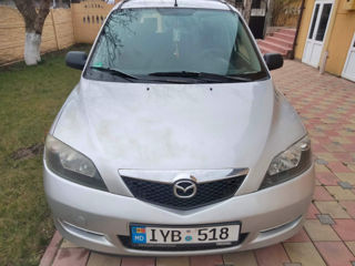 Mazda 2 foto 2