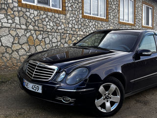 Mercedes E-Class foto 6