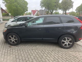 Volvo xc60 foto 2