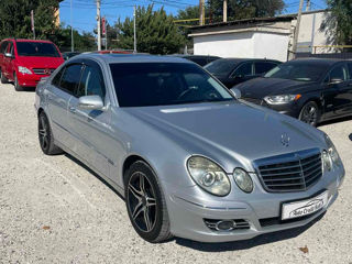 Mercedes E-Class foto 3