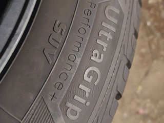 Goodyear UltraGrip Performance + SUV 225/60 R18 foto 5