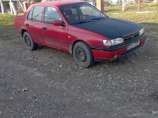 Nissan Sunny foto 3