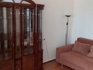 Apartament cu 2 camere, 45 m², Botanica, Chișinău foto 4