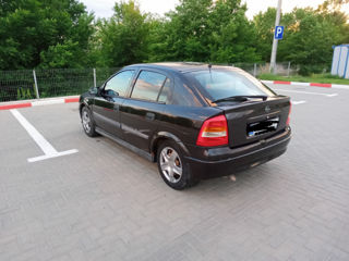 Opel Astra foto 2