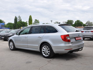 Skoda Superb foto 6