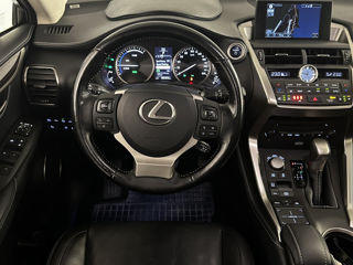 Lexus NX Series foto 14