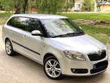 Skoda Fabia foto 2