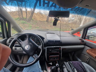 Volkswagen Sharan foto 8