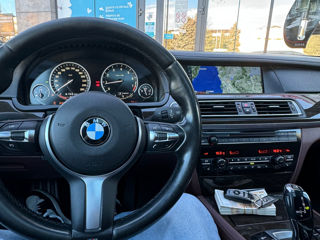 BMW 7 Series foto 4