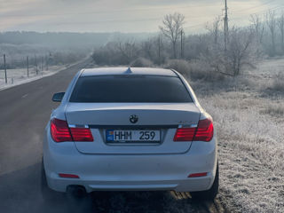 BMW 7 Series foto 2