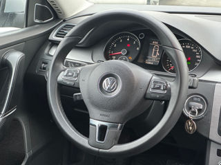 Volkswagen Passat foto 9