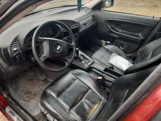 BMW 3 Series foto 4