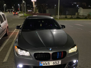 BMW 5 Series foto 2