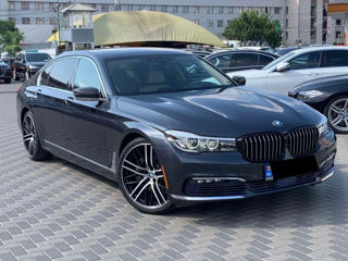 BMW 7 Series foto 5