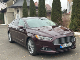 Ford Fusion foto 3