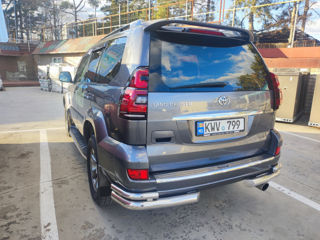 Toyota Land Cruiser Prado foto 3