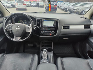 Mitsubishi Outlander foto 10