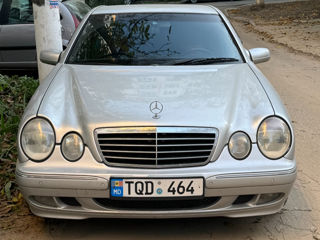 Mercedes E-Class foto 3