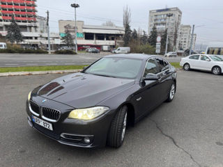 BMW 5 Series foto 2