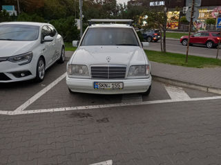 Mercedes Series (W124) foto 1