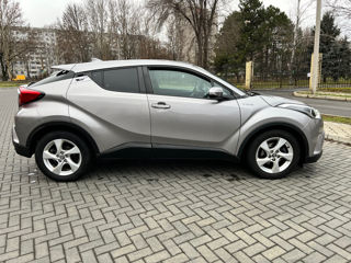 Toyota C-HR foto 5