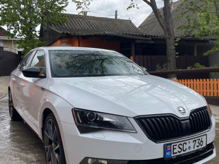 Skoda Superb foto 3