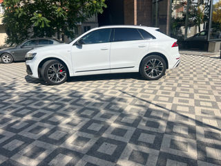 Audi Q8 foto 2