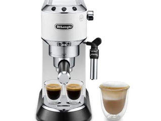 Coffee Maker Espresso Delonghi Ec685W