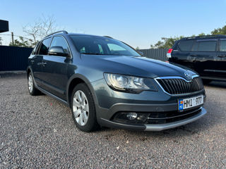 Skoda Superb foto 2