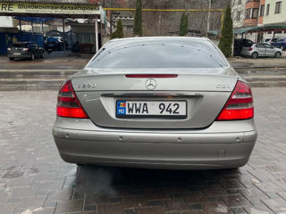 Mercedes E-Class foto 4