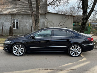 Volkswagen Passat CC foto 2