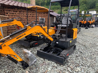 Mini excavator Macao ct16  credit fără prima rată