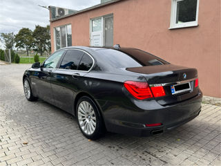 BMW 7 Series foto 4