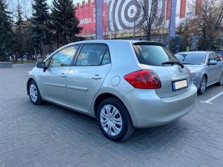 Toyota Auris foto 4