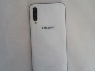 Samsung A50